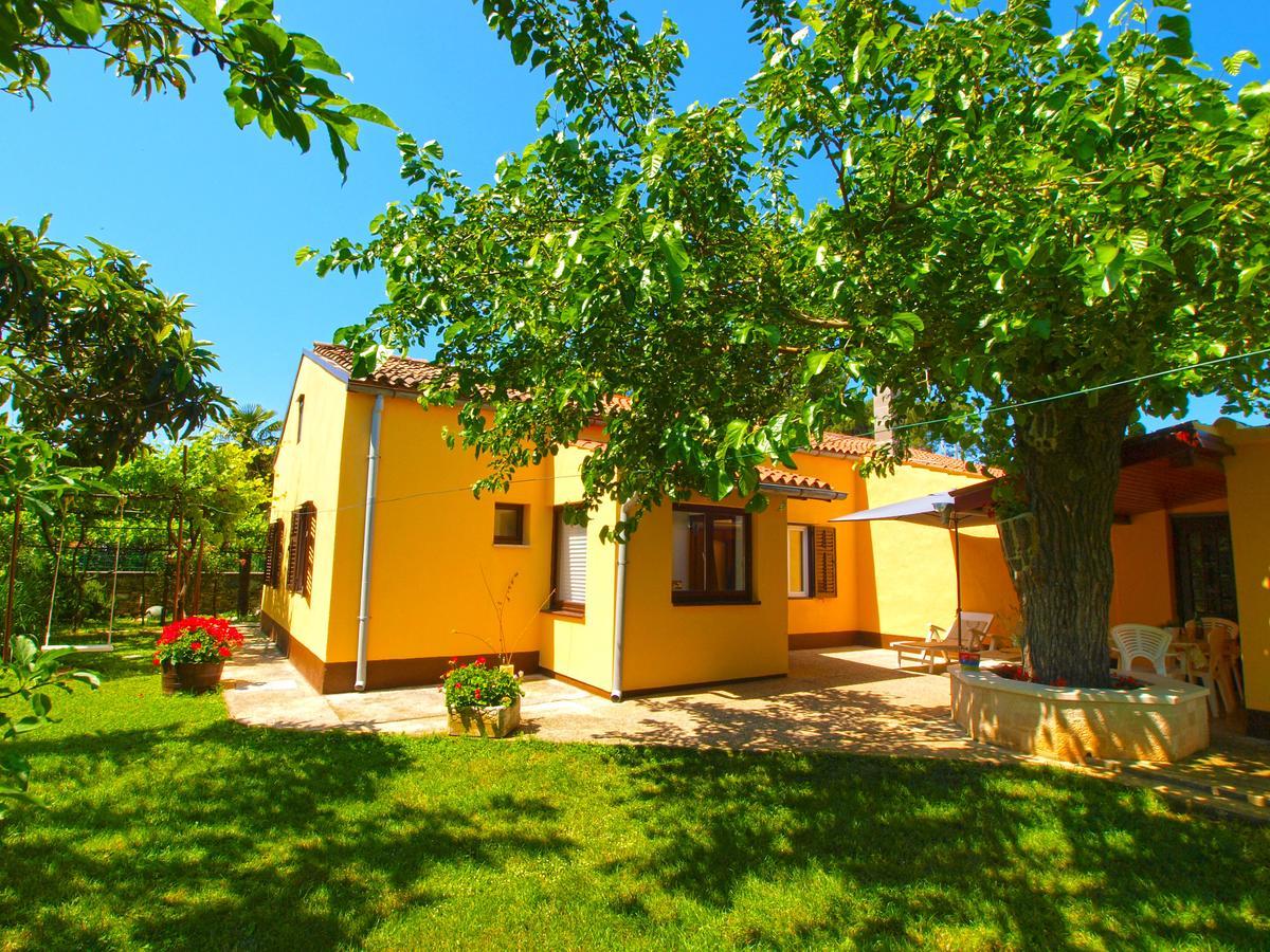House 1037 Fažana